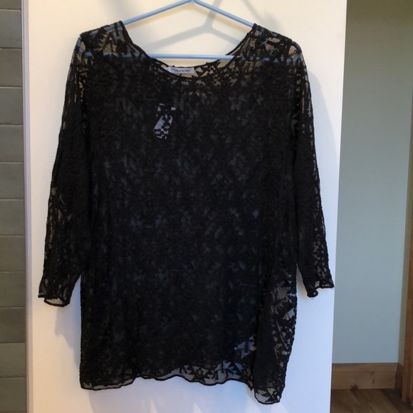 Maurices Lacey, Sheer Top - Picture 4 of 6